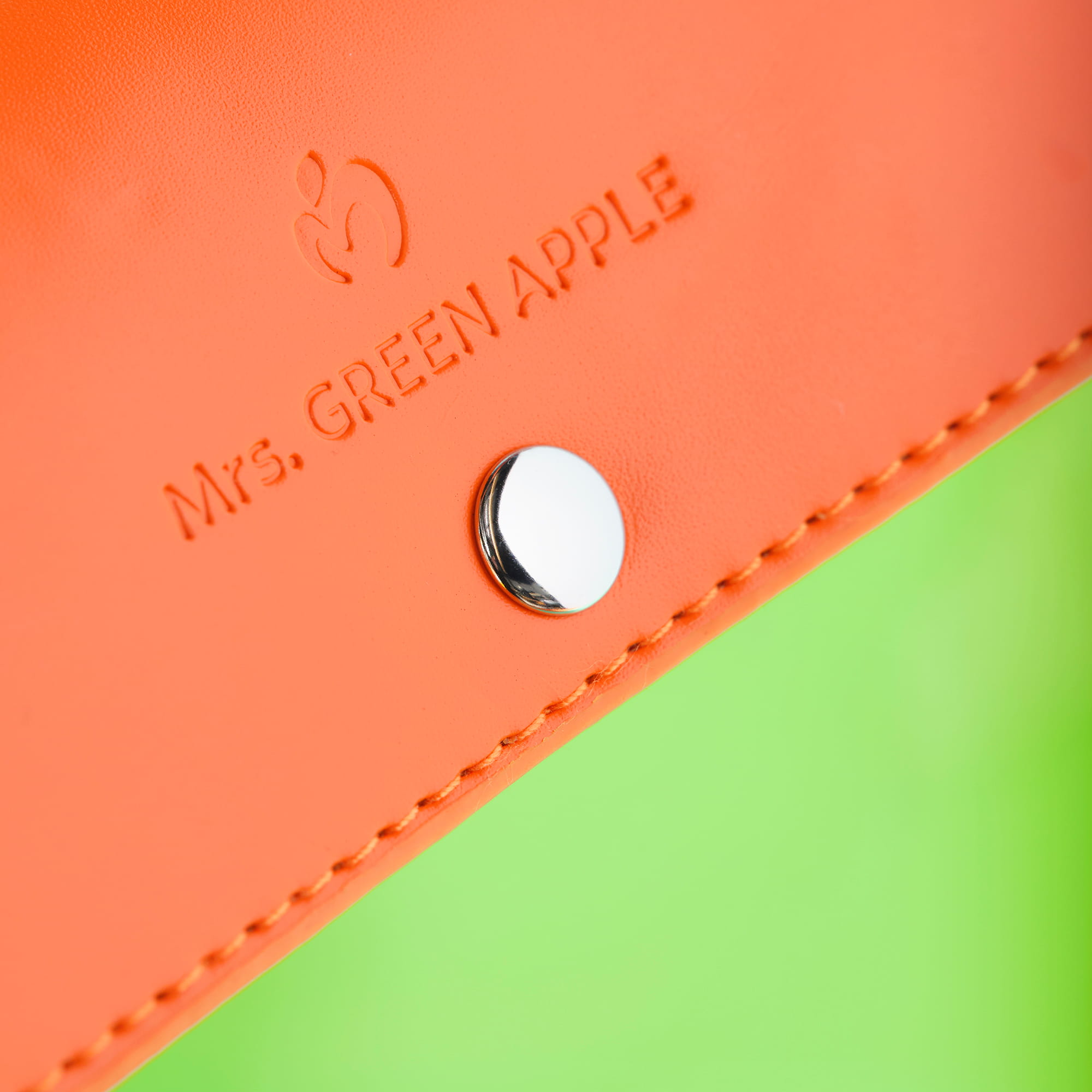 IM/MUTABLE ライトスティック クリアバッグ