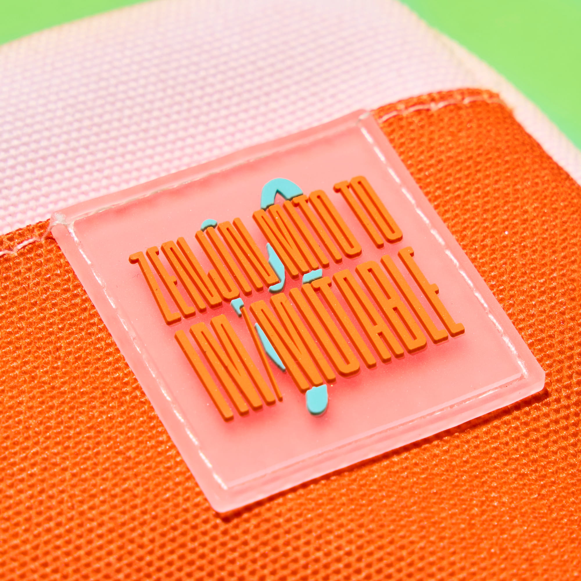 IM/MUTABLE マルチポーチ