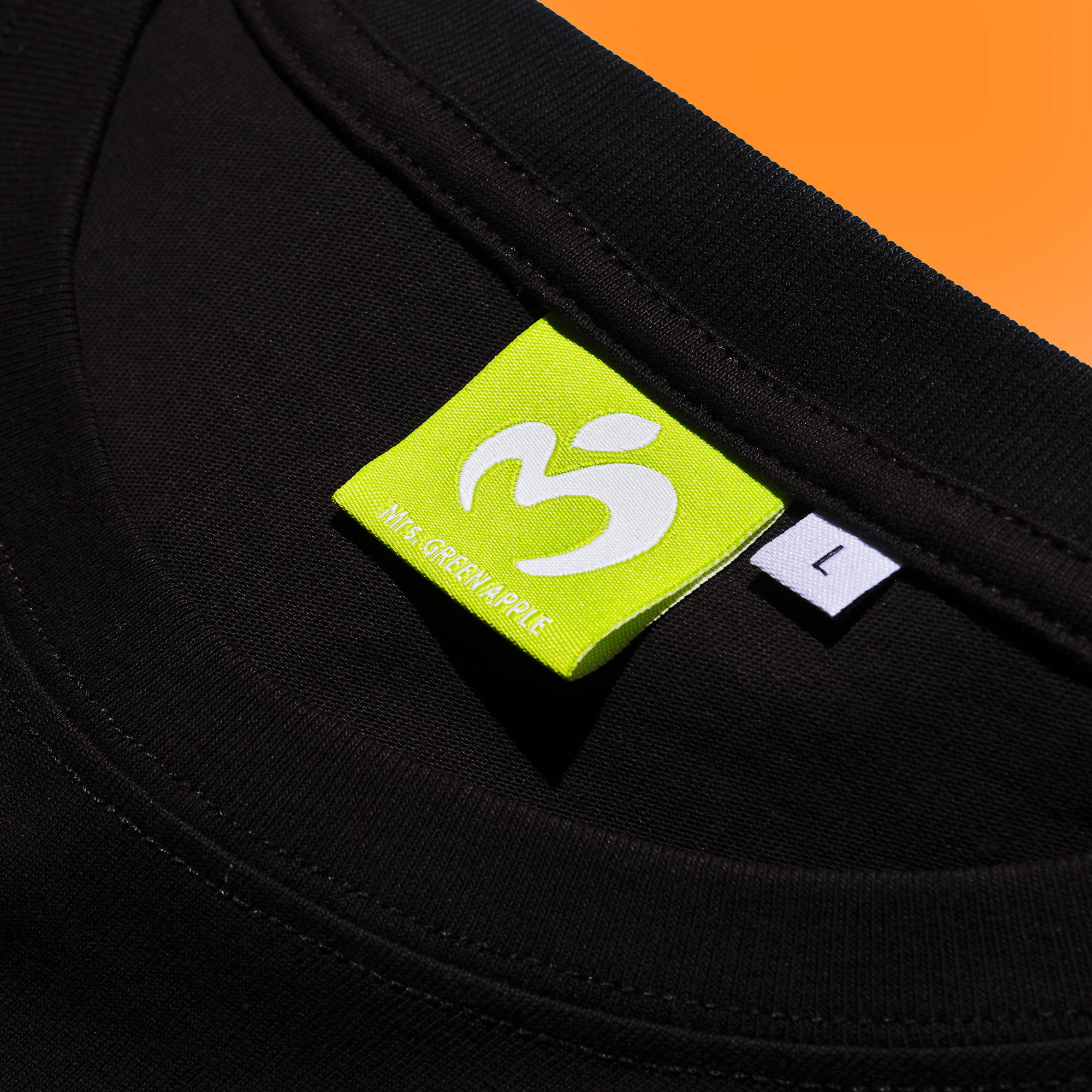 IM/MUTABLE ロゴTシャツ A / ブラック